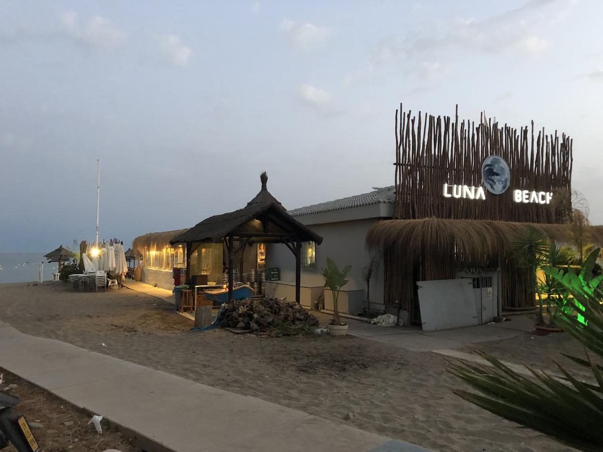 Apartamento En Playa La Luna Sitio de Calahonda Екстериор снимка